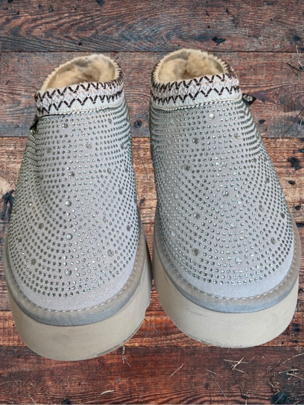 UGG RARE Vintage Tasman Platform Rhinestone Suede Mules Clogs Slippers Sand Grey - Picture 9 of 16